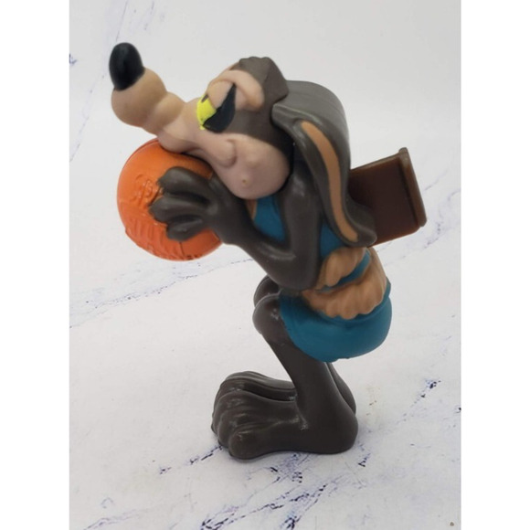 2020 Space Jam Wile E Coyote Basketball Figure McDonalds Happy Meal Toy - Picture 1 of 8